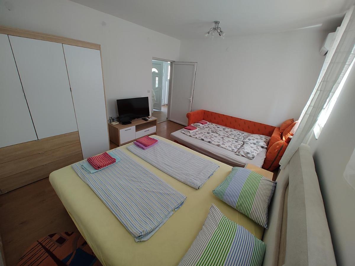 Apartman Anastasija Surčin Exterior foto